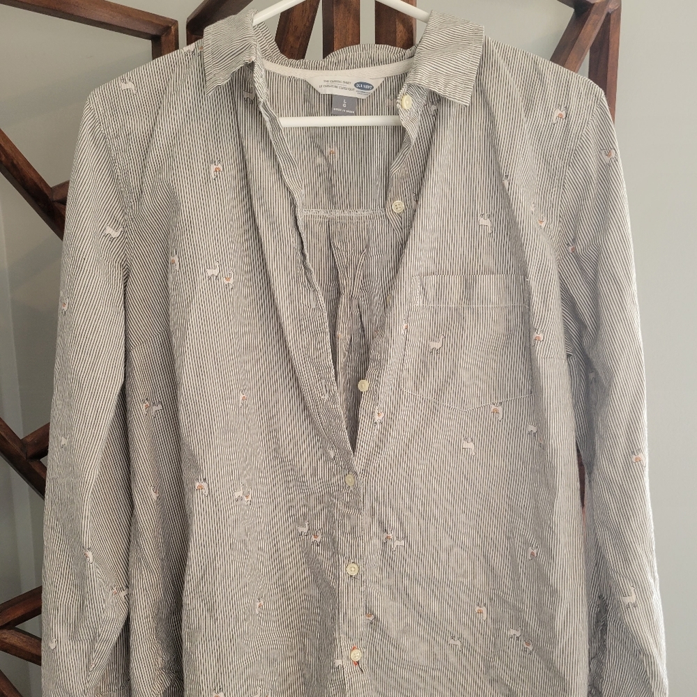 Old Navy Women's button up shirt